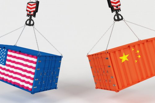 Perang Dagang: Mobil Listrik China di Indonesia Aman?