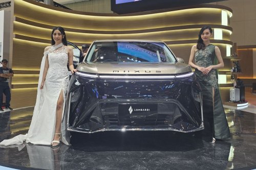 Maxus Pangkas Harga Mifa 7 dan 9 di GIIAS 2025