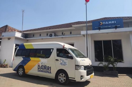 Liburan ke Pantai Sawarna Bisa Naik DAMRI, Tarifnya Rp 60.000