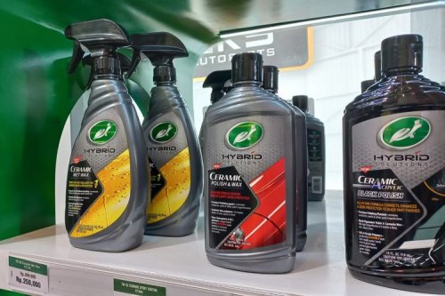 Pilihan Obat Ganteng untuk Mobil di IIMS 2026