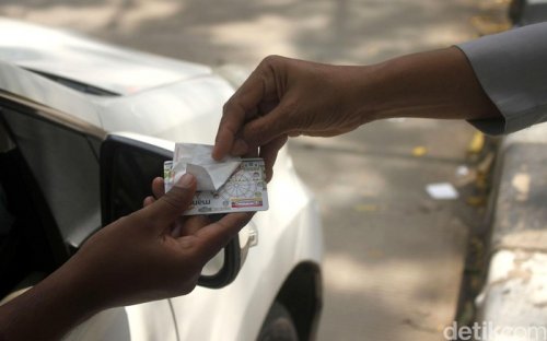 Kata Pramono soal Rencana Kenaikan Tarif Parkir di Jakarta