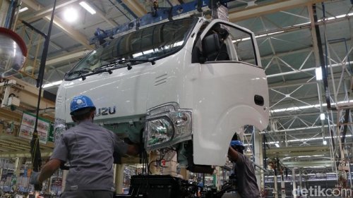 Isuzu Traga Edisi Terbatas Rilis di GIIAS 2025, Cuma Ada 50 Unit!