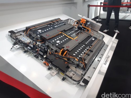 Bahlil Yakin Indonesia Jadi Pelopor Ekosistem Baterai Kendaraan Listrik