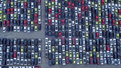 Jurus Biar Harga Mobil Turun: Pajak Diturunkan-Pabrikan Kasih Diskon!