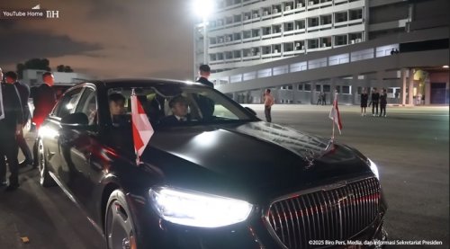 Tunggangan Mewah Prabowo di Singapura