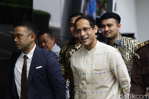 2 Mobil Nadiem Makarim di Akhir Jabatan Mendikbudristek