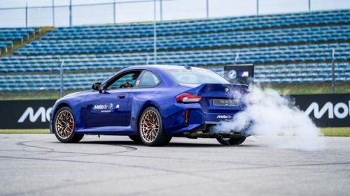 Ini Mobil Mewah yang Disiapkan BMW Buat 'Raja Kualifikasi' MotoGP 2025