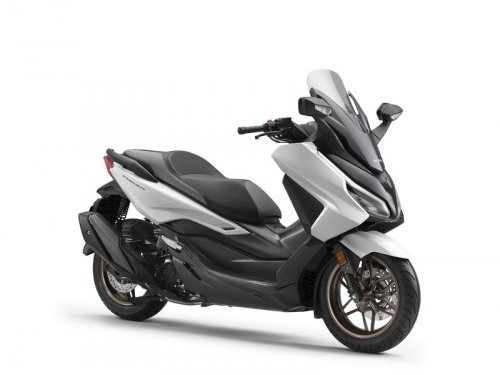 Honda Forza Bersolek, Harga Tembus Rp 94 Juta