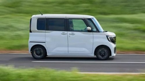 Serena Versi Mungil Nih, Nissan Roox Terbaru Dijual Rp 176 Jutaan