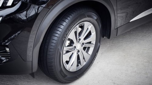 5 Kebiasaan yang Bikin Ban Mobil Cepat Rusak