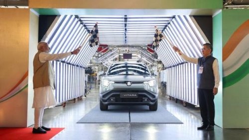 Suzuki e Vitara Resmi Diproduksi, Bakal Diekspor ke 100 Negara