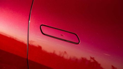 Tok! China Resmi Larang Gagang Pintu Rata di Mobil Listrik