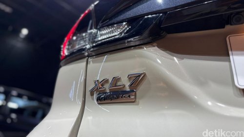 Suzuki XL7 Hybrid Alpha Kuro Meluncur, Ini 7 Hal yang Baru