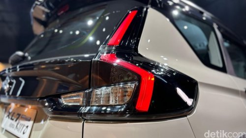 Suzuki XL7 Hybrid Alpha Kuro Meluncur, Ini 7 Hal yang Baru