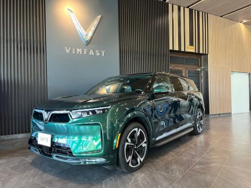 Gak Cuma Jualan Mobil, Vinfast Siap Transfer Teknologi
