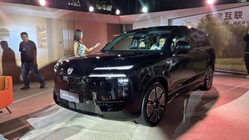 SUV Mewah Denza N8L Meluncur: Goda Orang Kaya, Harganya Rp 700 Jutaan