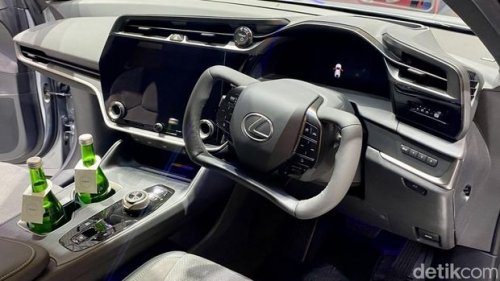 Pakai Setir Seperti Pesawat, Segini Harga Lexus RZ 500e di RI