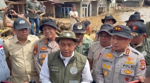 Intip Garasi Menhut Raja Juli yang Diminta Mundur oleh Anggota DPR