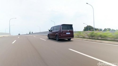 Review Honda Step WGN e:HEV: Nyaman, Efisien, dan Masuk Akal!