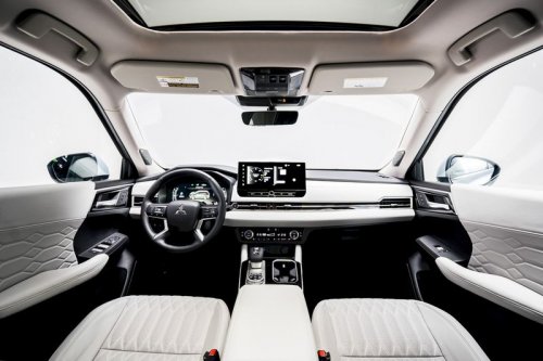 Mitsubishi Outlander PHEV 2026 Meluncur, Apa yang Baru?