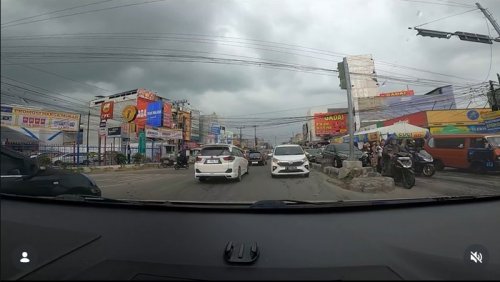 Viral Pemobil LCGC Lawan Arah di Cikarang, Ditegur Malah Ngomel