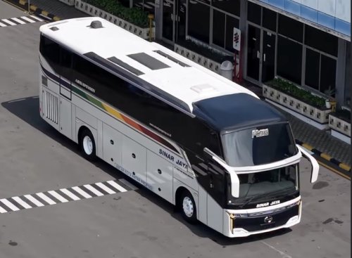 Bus Sinar Jaya Paling Kalcer Meluncur dari Garasi New Armada
