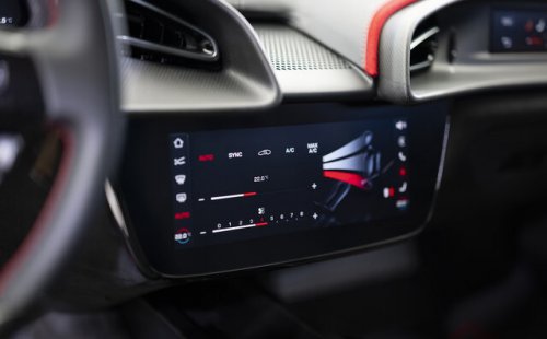 フェラーリ ローマの後継モデル「アマルフィ」が早くも日本上陸