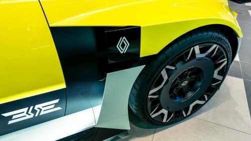 555 CV, 160.000 € y 270 km/h de velocidad punta: aún puedes comprar el nuevo Renault 5 Turbo 3E