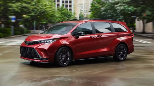 Le monospace hybride de Toyota, avec un accessoire unique