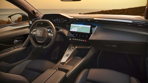 Peugeot 408 2026: restyling al estilo del 308