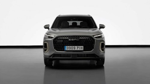 El EBRO s900 llega a España, desde 38.990 € (con descuento): PHEV 4x4 y con 425 CV