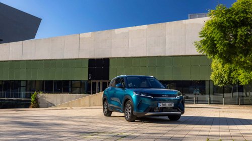 BYD prépare une voiture hybride rechargeable compacte pour l'Europe