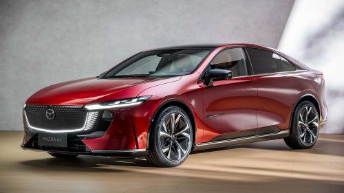 Mazda construit une usine pour des modules de batteries lithium-ion cylindriques
