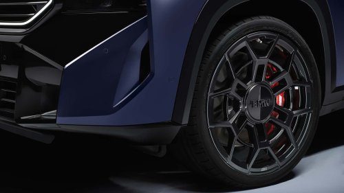 'There's No Way 4 Car Tires Cost $3,500:' Woman Buys BMW XM. Then She Finds Out It's A 'Really Heavy Car'