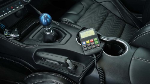 TUNE IT! SAFE! zeigt STEEDA Q500 Ford Mustang im Polizei-Look