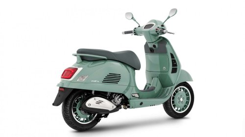Vespa se llena de nostalgia con las Primavera y GTS 80 Aniversario