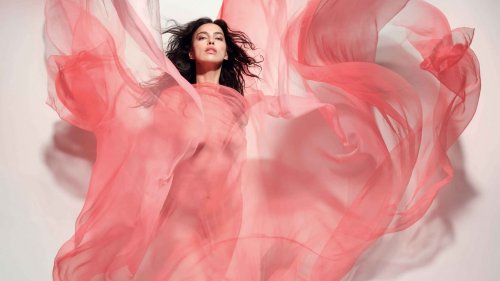 Le Calendrier Pirelli 2026 célèbre l'union entre l'homme et la nature