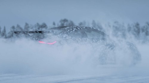 El segundo Mythos de Mercedes-Benz es el CLE con motor V8