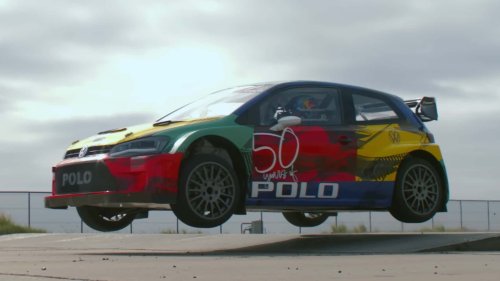 VW Polo driftet durch emotionalen Gymkhana-Flashback