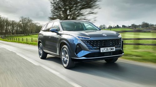 Voici le nouveau SUV hybride 7 places qui parcourt 100 km en électrique.