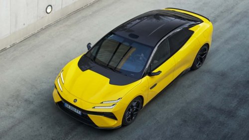 Review Lotus Emeya 2025: Lotus yang Sangat Berbeda