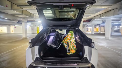 Peugeot E-3008 (2025) im Dauertest: Starkes Design, hoher Preis