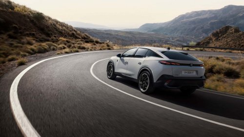 Lanzamiento: Peugeot 408 (2025)