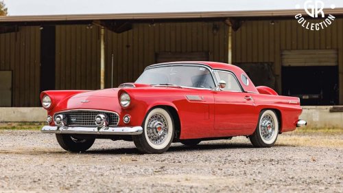 1 300 voitures classiques laissées dans l'oubli vendues aux enchères