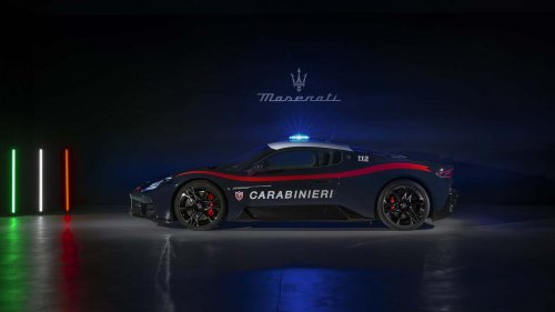 El Maserati MCPURA se transforma en un coche patrulla alucinante