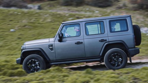 EMC 212 vs Jeep Wrangler, comparaison entre authentiques tout-terrain