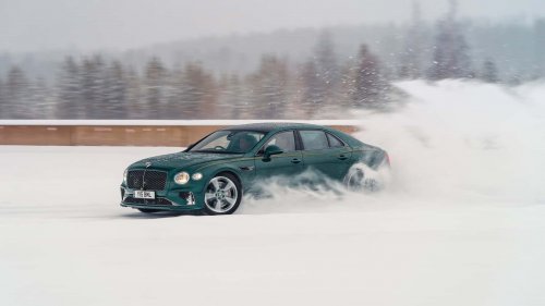 Increíble: este Bentley ha alcanzado los 193 km/h sobre hielo