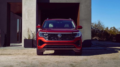 'A Known Issue:' Arizona Woman Buys 2025 Volkswagen Atlas. Then Her Screen Starts Doing This Weird Thing