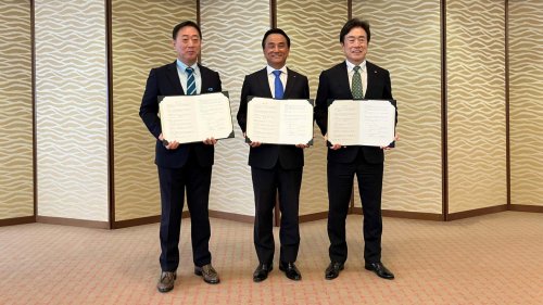 Mazda construit une usine pour des modules de batteries lithium-ion cylindriques