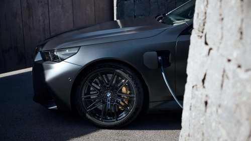 For The First Time, Plug-In Hybrids Are Outselling Diesel Cars in Europe